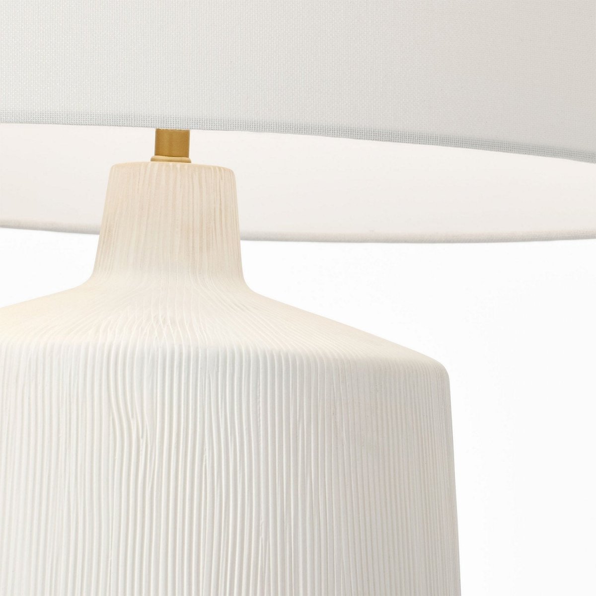 Lampe de table Panola - Céramique noire rugueuse by Visual Comfort Studio | Luminaires & cie