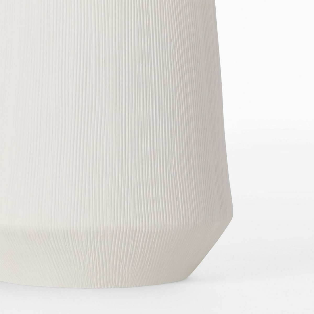 Lampe de table Panola - Céramique noire rugueuse by Visual Comfort Studio | Luminaires & cie