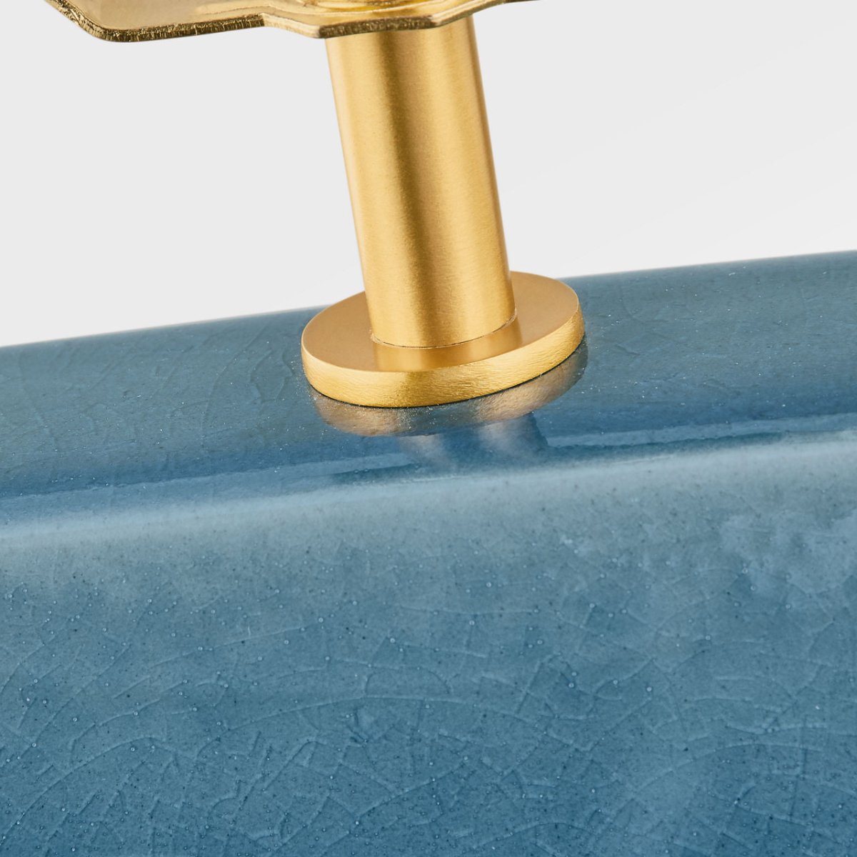 Lampe de table Pente - Vert by Visual Comfort Studio | Luminaires & cie