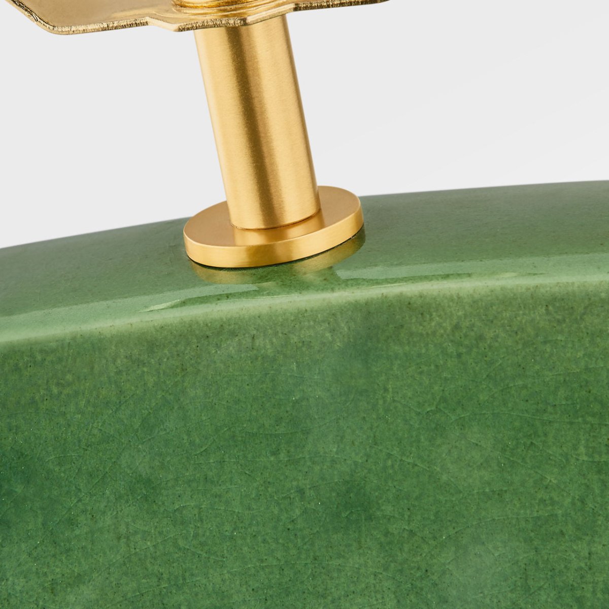Lampe de table Pente - Vert by Visual Comfort Studio | Luminaires & cie