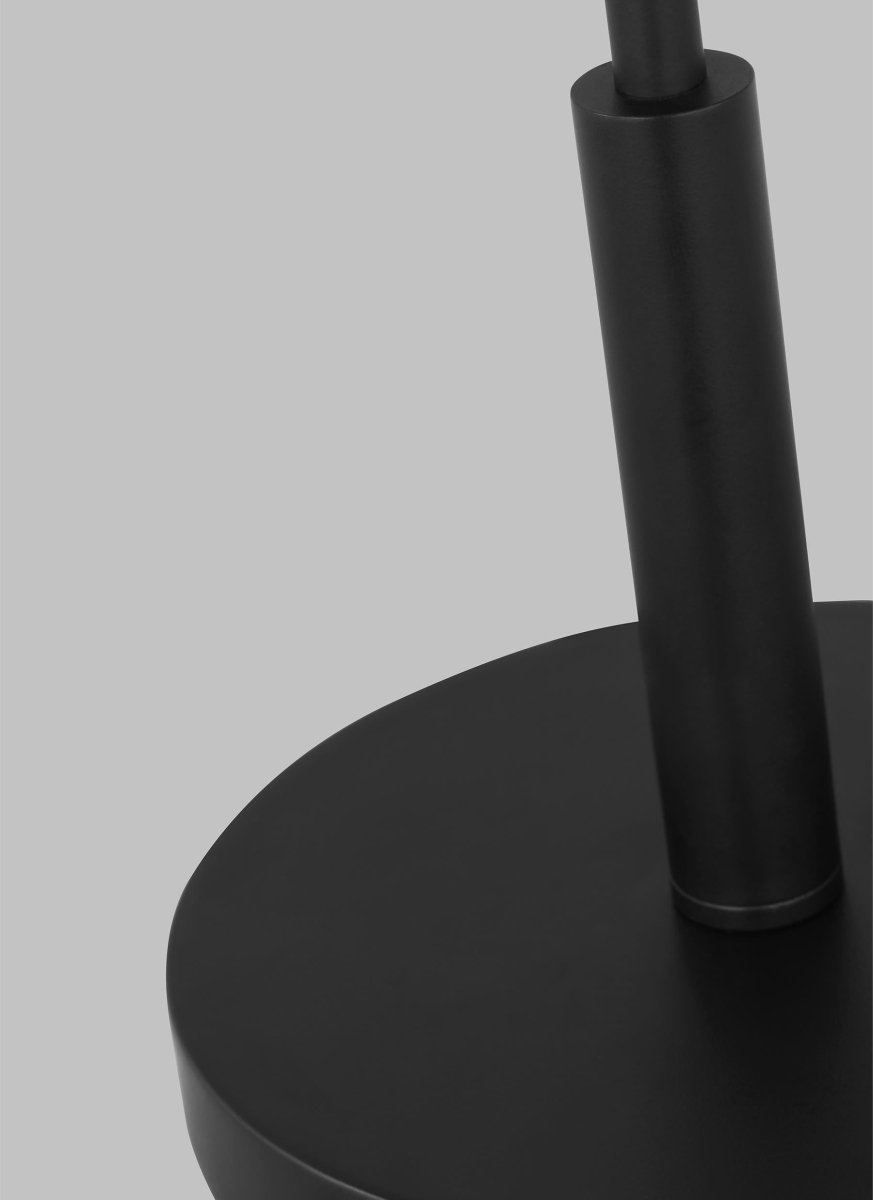 Lampe de table Porteau - Laiton satiné by Visual Comfort Studio | Luminaires & cie