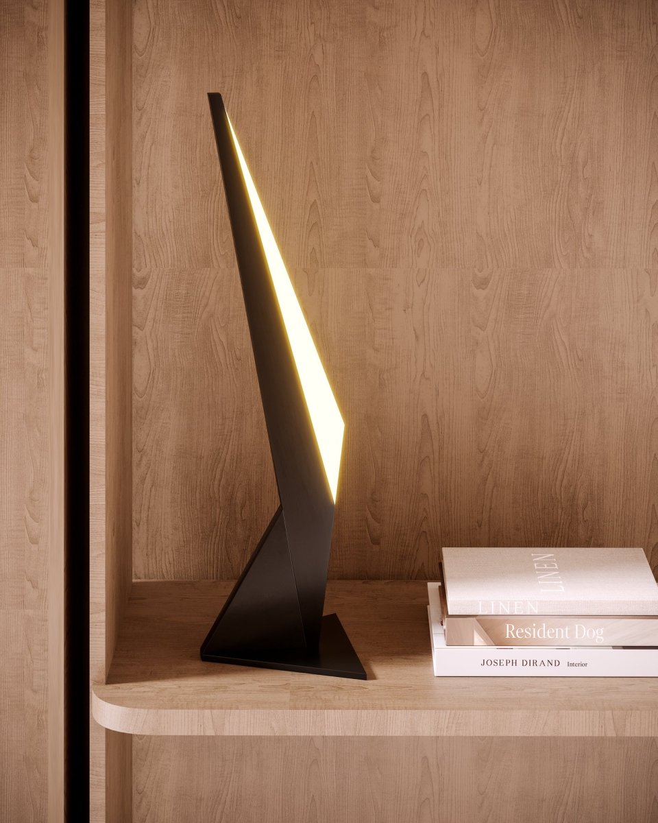 Lampe de table Tachi - Bronze urbain by Kuzco Lighting | Luminaires & cie