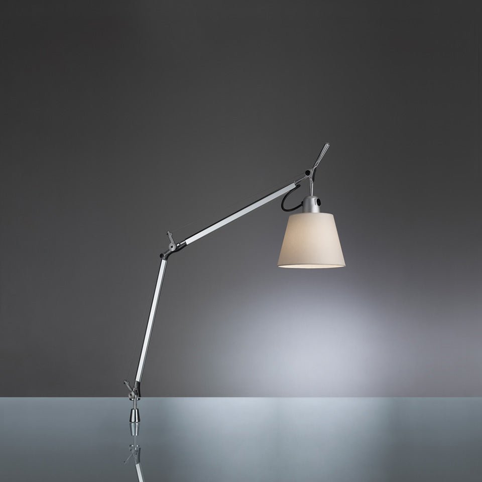 Lampe de table Tolomeo Shade - Parchemin Intégré by Artemide | Luminaires & cie