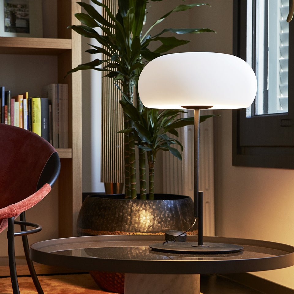 Lampe de Table Vetra - by Marset | Luminaires & cie