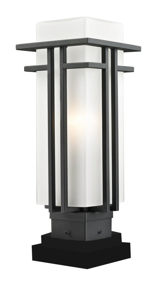 Lanterne extérieure sur socle Abbey - 18 1/4" by Z-Lite | Luminaires & cie