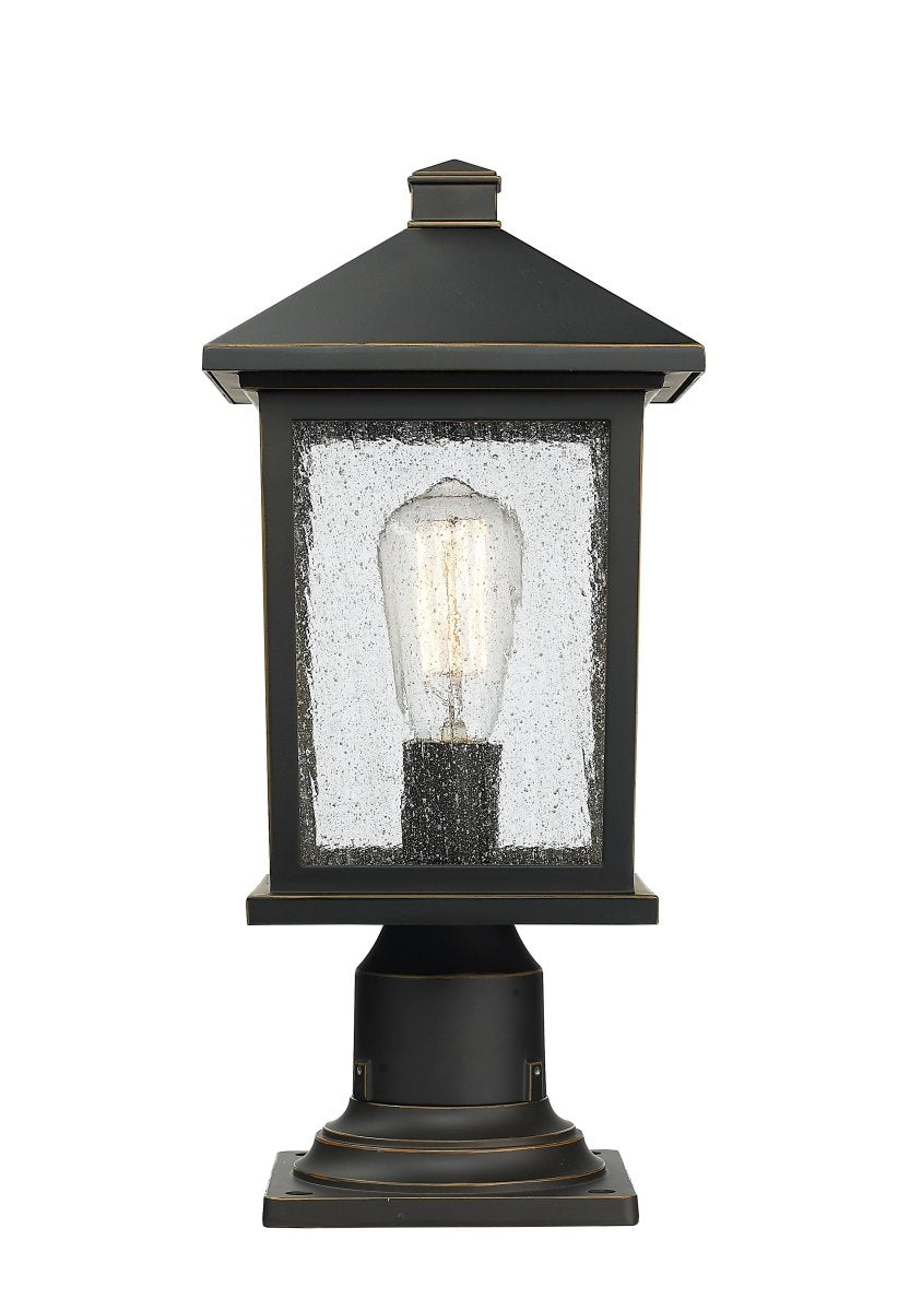 Lanterne extérieure sur socle Portland - Bronze huilé 8" 17" by Z-Lite | Luminaires & cie