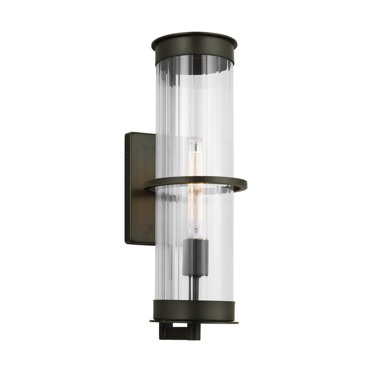 Lanterne murale extérieure Alcona - Bronze antique 24" by Visual Comfort Studio | Luminaires & cie