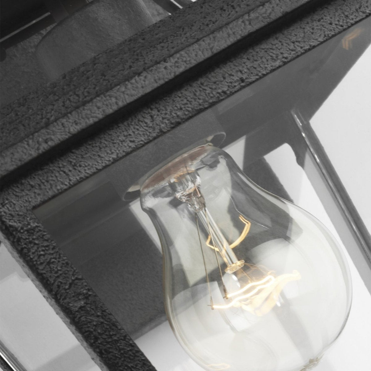 Lanterne murale extérieure Falmouth - 16" by Visual Comfort Studio | Luminaires & cie