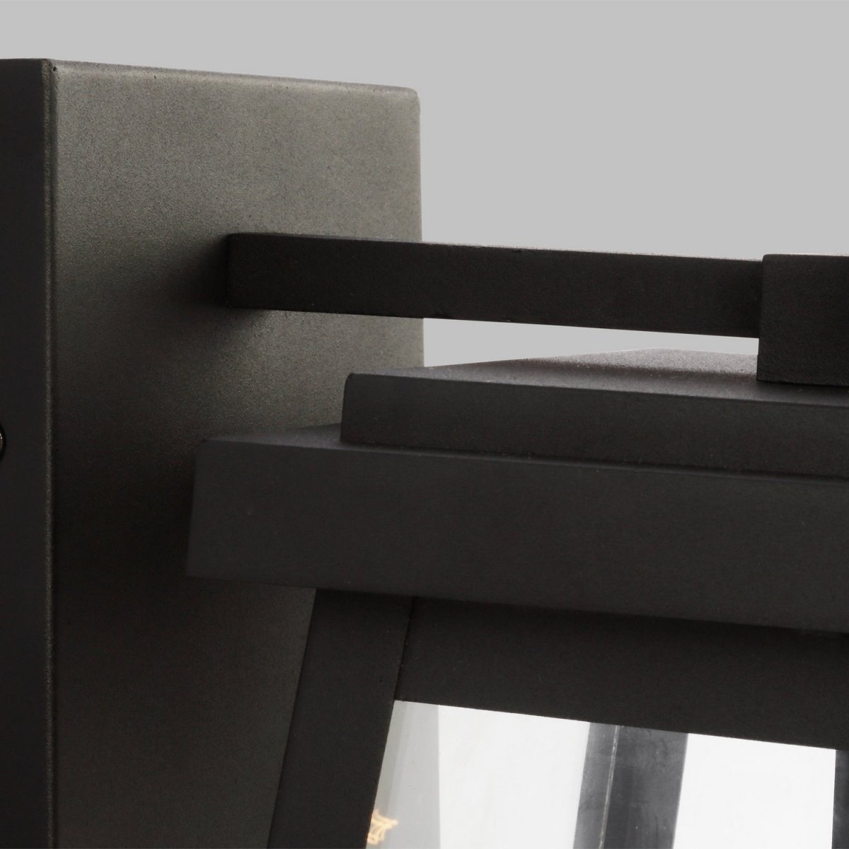 Lanterne murale extérieure Founders - Bronze antique 8 1/2" by Visual Comfort Studio | Luminaires & cie