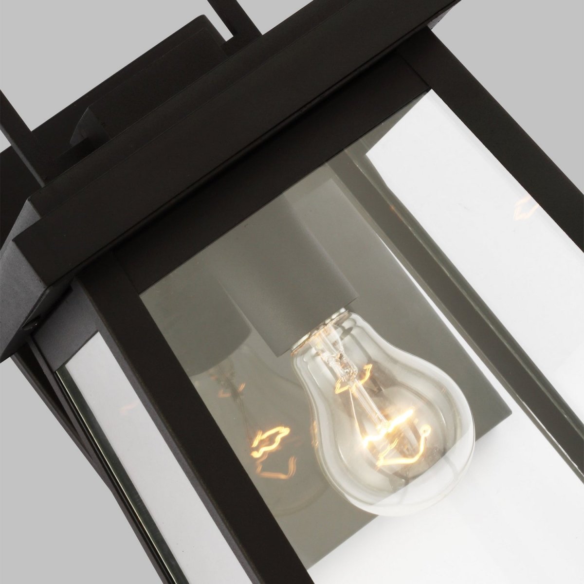 Lanterne murale extérieure Founders - Bronze antique 8 1/2" by Visual Comfort Studio | Luminaires & cie