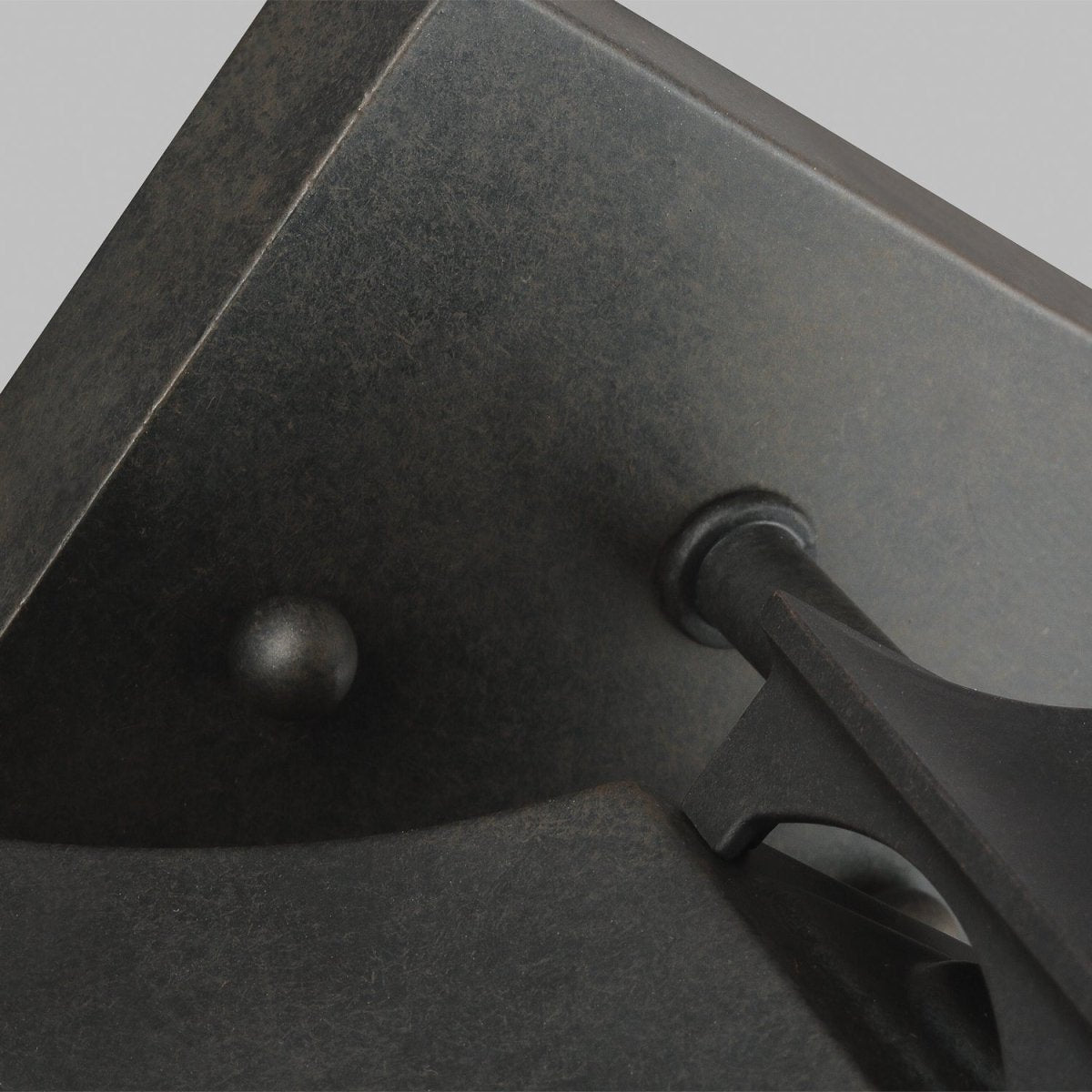 Lanterne murale extérieure Galena - Noir texturé 33 3/8" by Visual Comfort Studio | Luminaires & cie