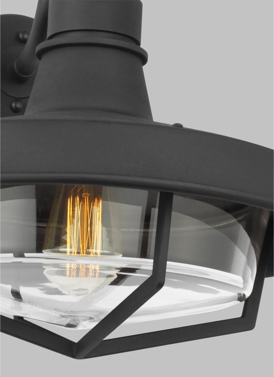 Lanterne murale extérieure Hollis - by Visual Comfort Studio | Luminaires & cie