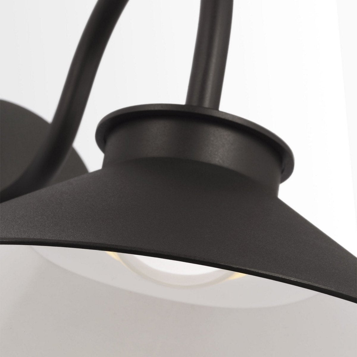 Lanterne murale extérieure Modern Barn Light - 15" by Visual Comfort Studio | Luminaires & cie