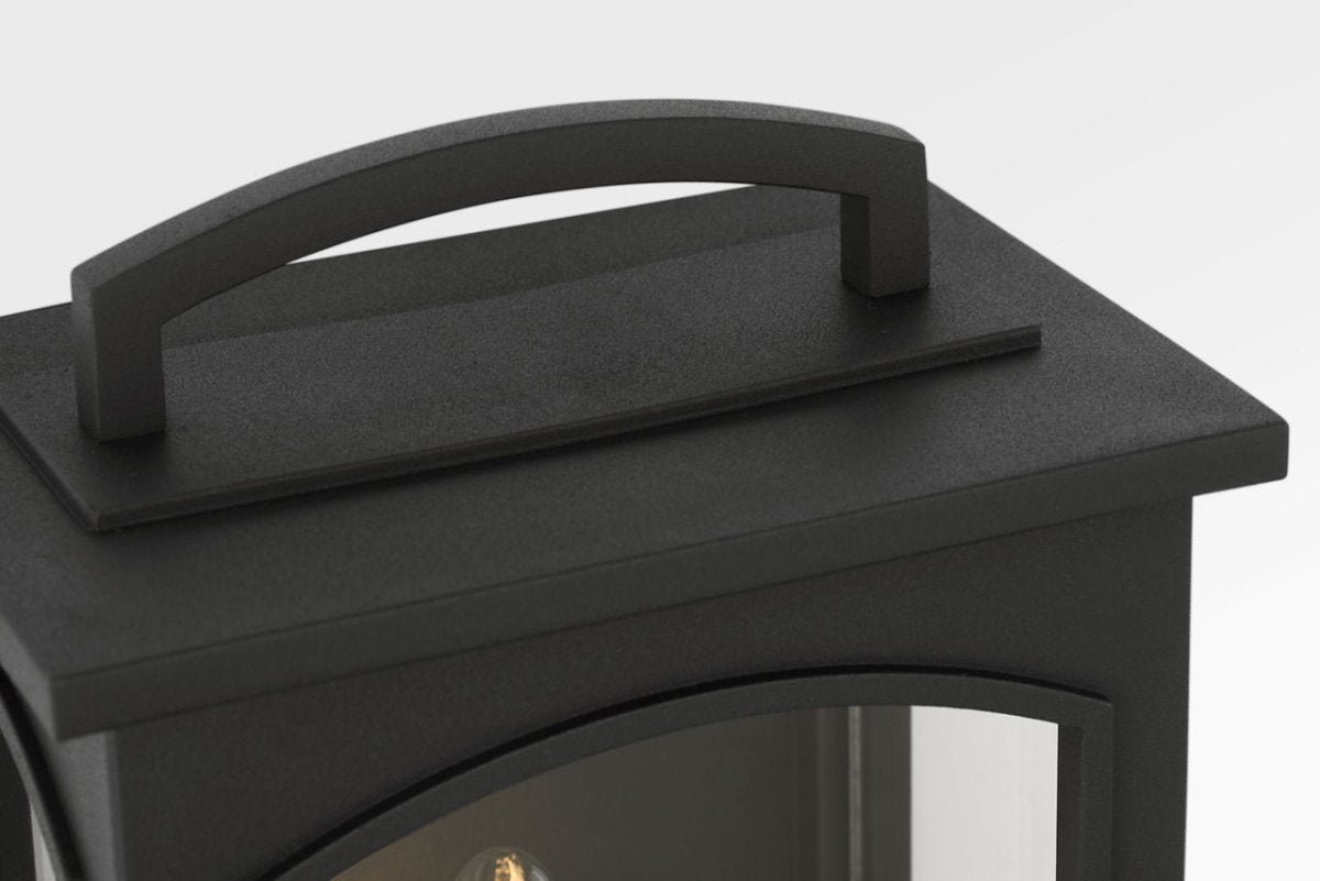 Lanterne murale extérieure Modesto - 12 1/2" by Visual Comfort Studio | Luminaires & cie