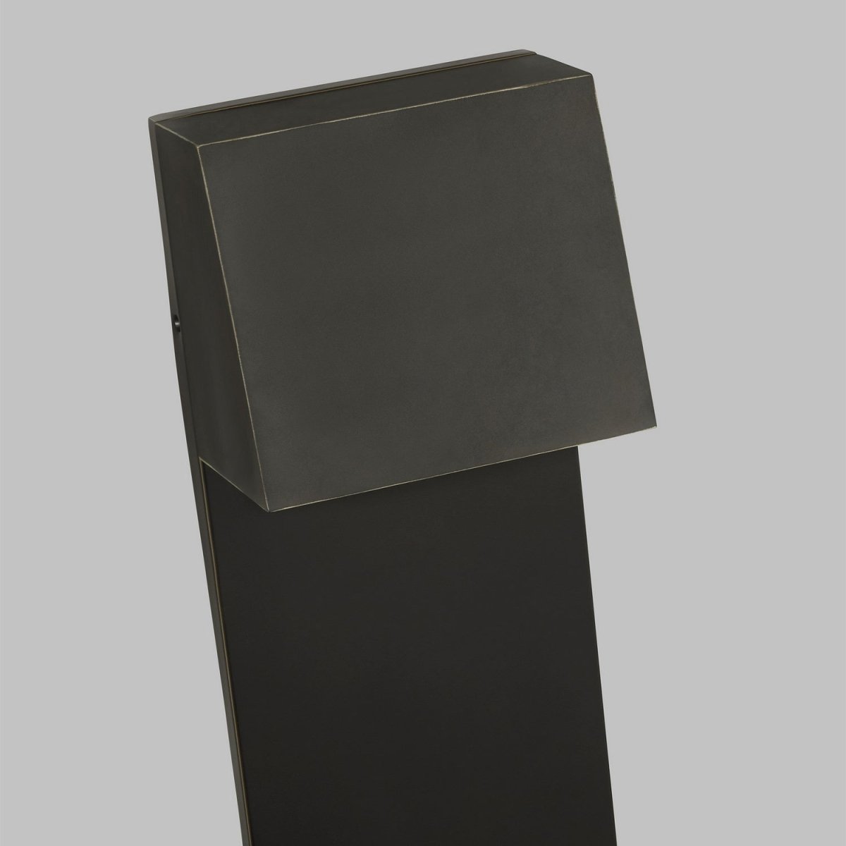 Lanterne murale extérieure Rocha - Bronze antique 10" by Visual Comfort Studio | Luminaires & cie