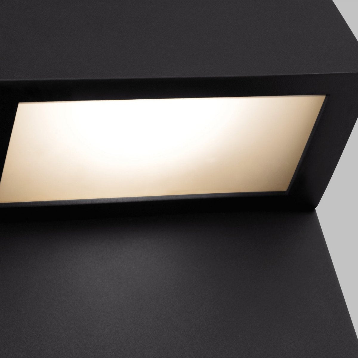 Lanterne murale extérieure Rocha - Bronze antique 10" by Visual Comfort Studio | Luminaires & cie