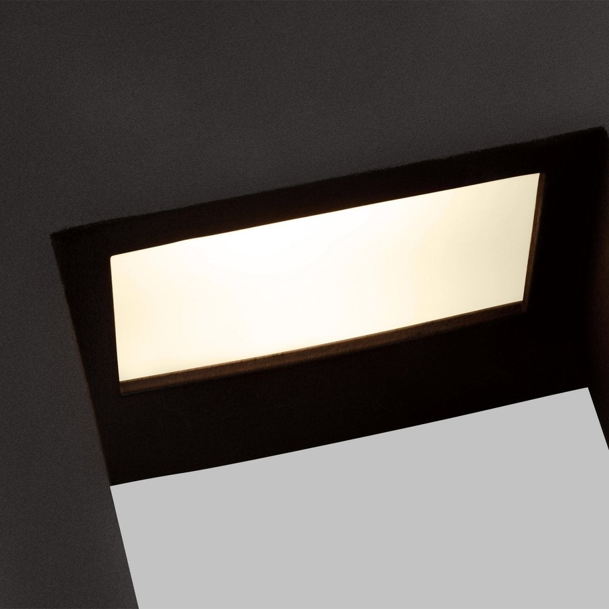 Lanterne murale extérieure Testa - Bronze antique 24" by Visual Comfort Studio | Luminaires & cie