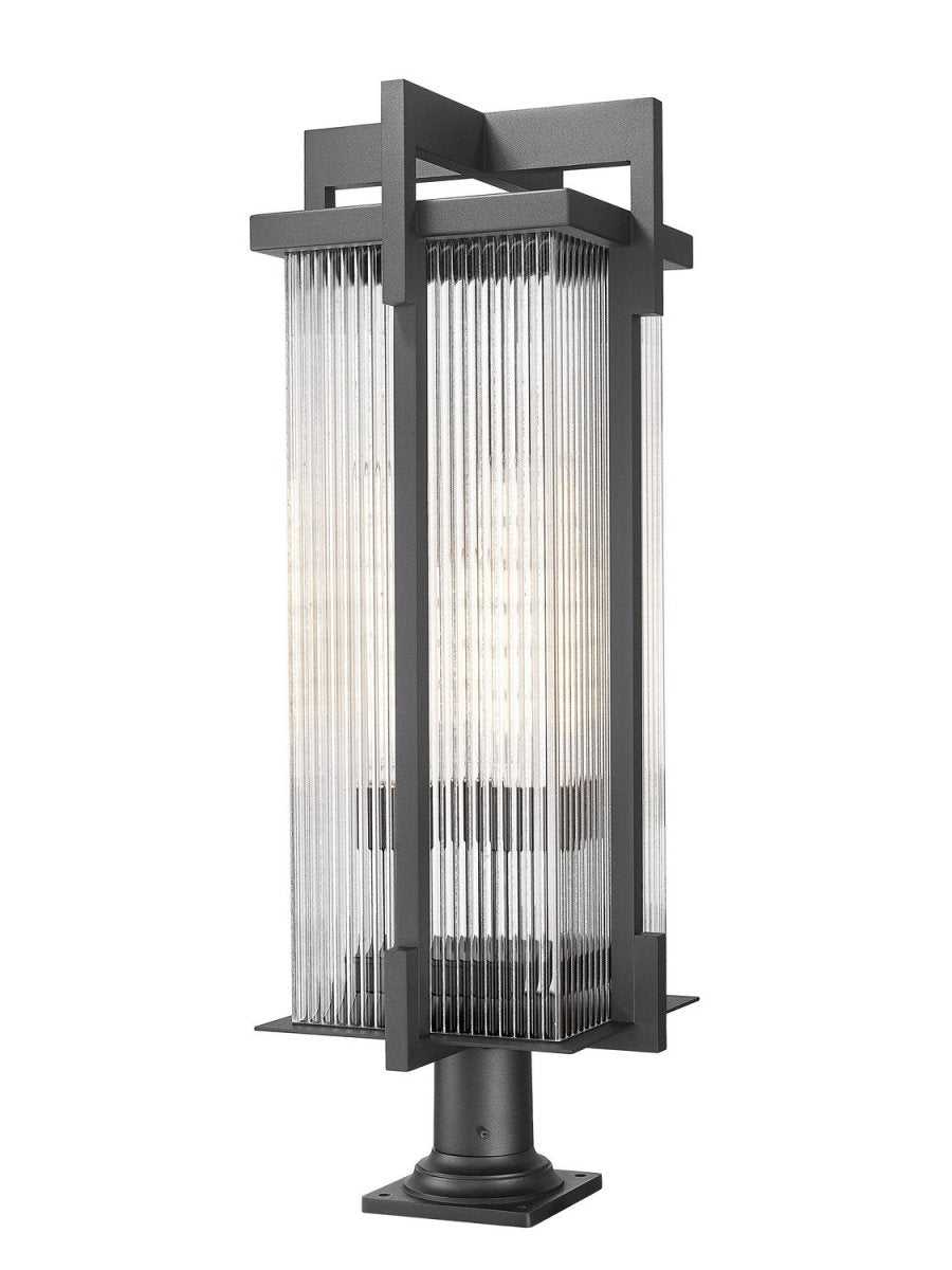 Lanterne sur poteau Fortis - 35 3/4" by Z-Lite | Luminaires & cie