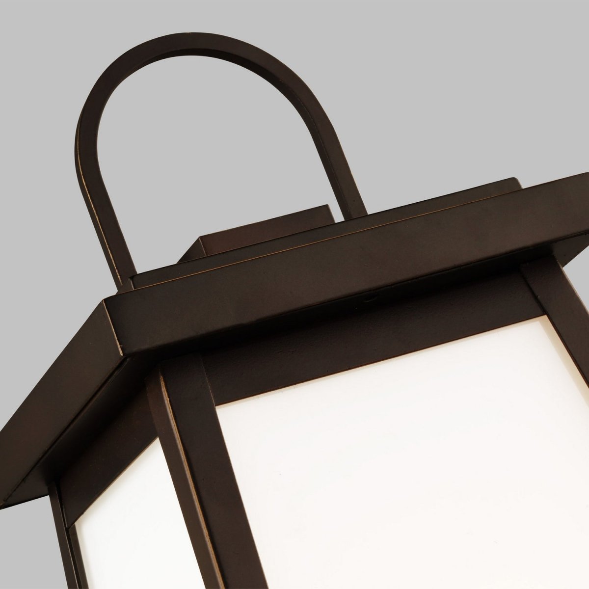 Lanterne sur poteau Founders - Bronze antique by Visual Comfort Studio | Luminaires & cie