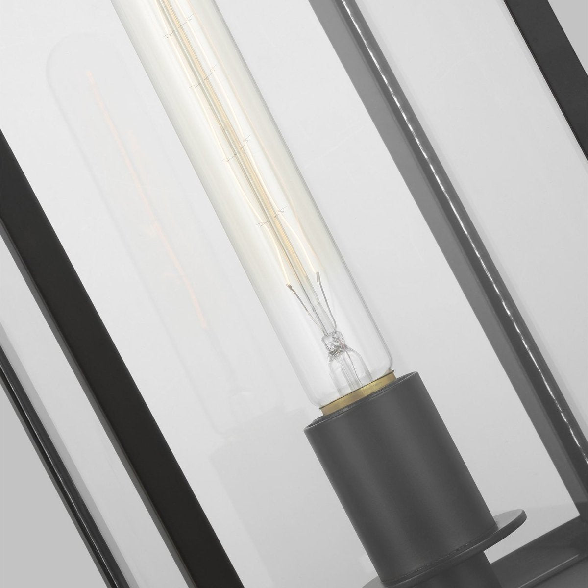 Lanterne sur poteau Freeport - 10" by Visual Comfort Studio | Luminaires & cie
