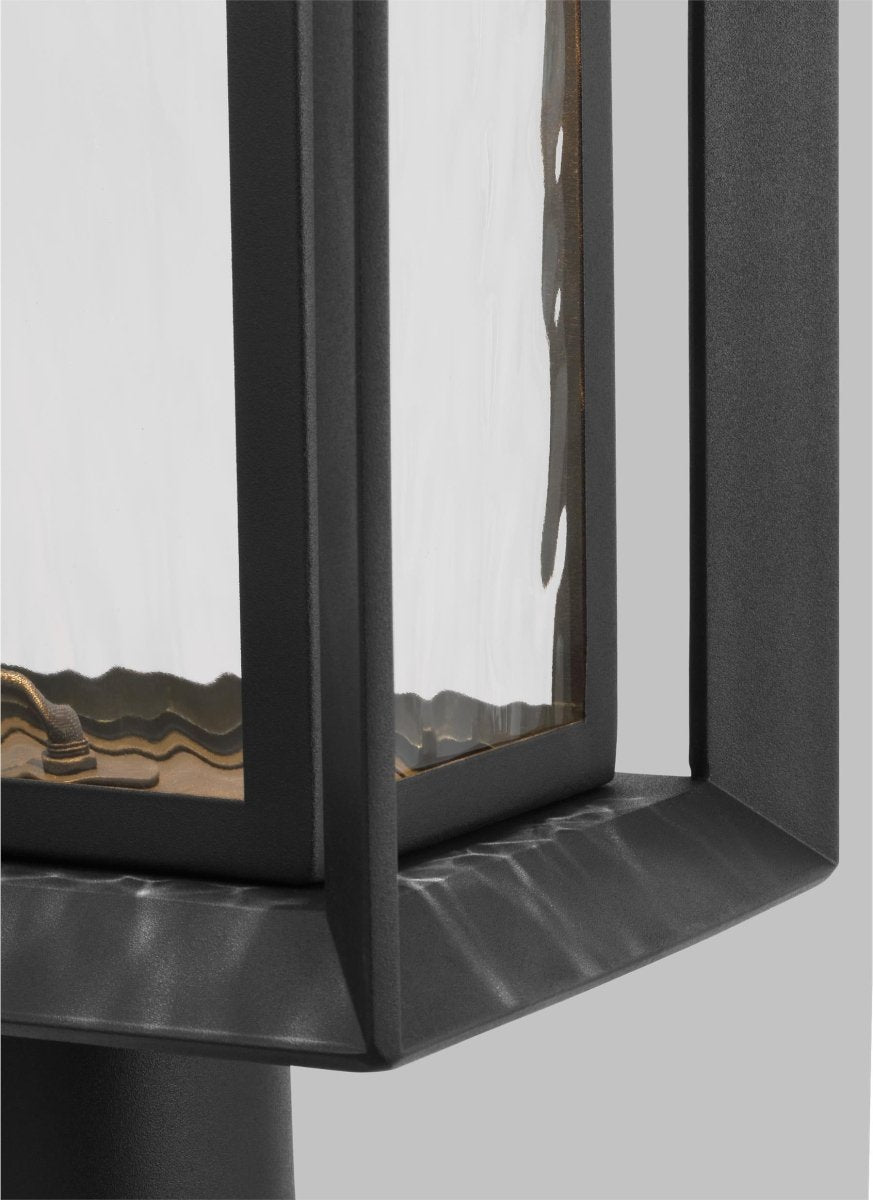 Lanterne sur poteau Urbandale - Noir texturé by Visual Comfort Studio | Luminaires & cie