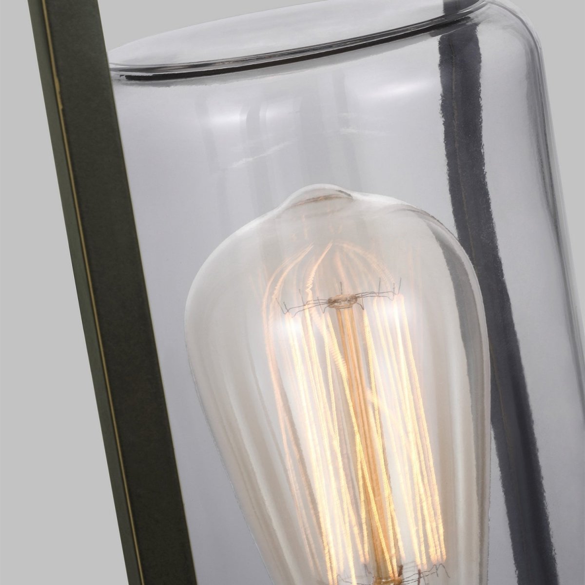 Lanterne sur poteau Vado - Bronze antique by Visual Comfort Studio | Luminaires & cie