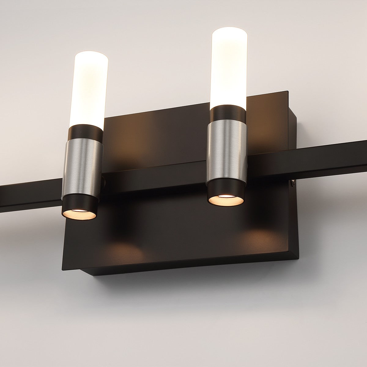 Luminaire de vanité Albany Argent-Noir Mix, 26 1/2" – vue 5