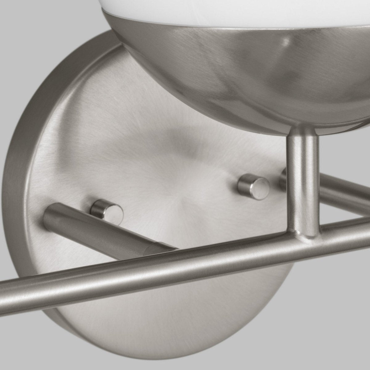 Luminaire de vanité Alvin - Nickel brossé 33 3/8" by Visual Comfort Studio | Luminaires & cie