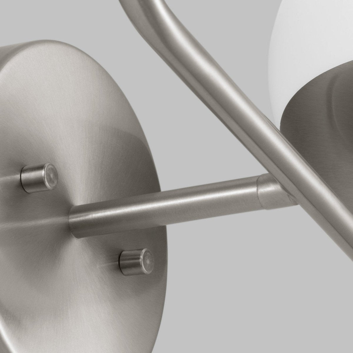 Luminaire de vanité Alvin - Nickel brossé 33 3/8" by Visual Comfort Studio | Luminaires & cie
