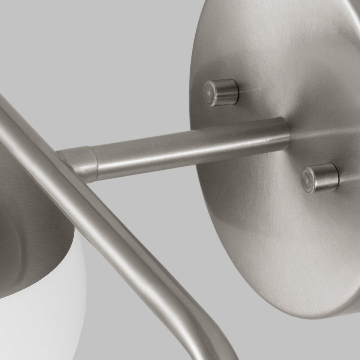 Luminaire de vanité Alvin - Nickel brossé 33 3/8" by Visual Comfort Studio | Luminaires & cie
