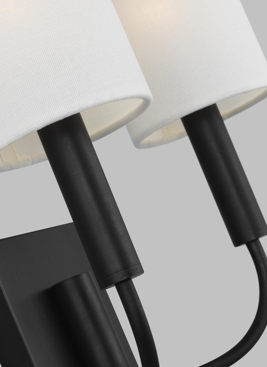 Luminaire de vanité Brianna - Fer vieille 11 3/8" 14 1/8" by Visual Comfort Studio | Luminaires & cie