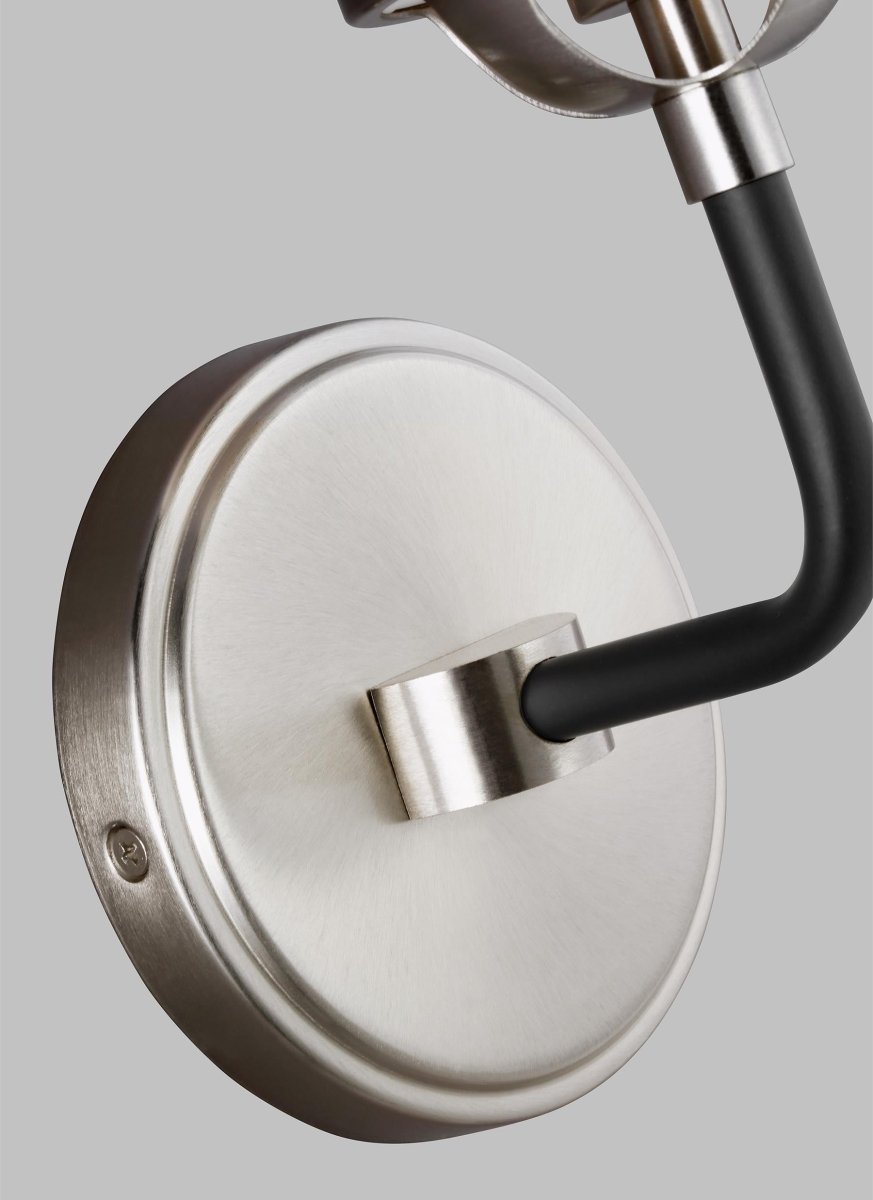 Luminaire de vanité Cafe - Nickel brossé 5 1/4" Ampoules non - incluses by Visual Comfort Studio | Luminaires & cie