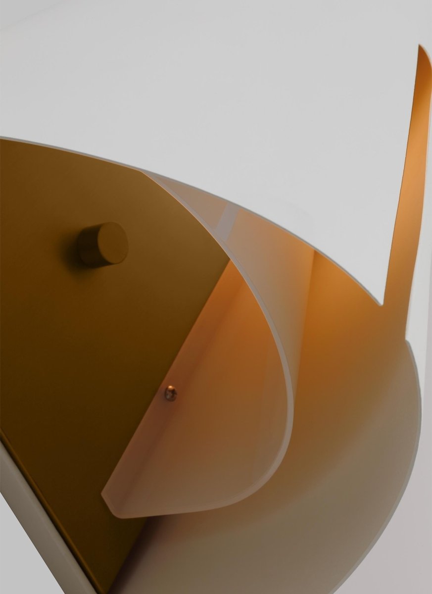 Luminaire de vanité Cambre - Noir de minuit et laiton brunis 8 3/8" by Visual Comfort Studio | Luminaires & cie