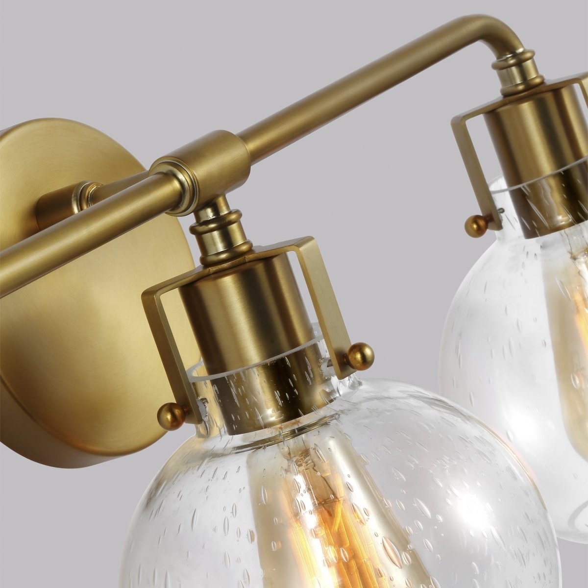 Luminaire de vanité Clara - Nickel satiné 40" by Visual Comfort Studio | Luminaires & cie