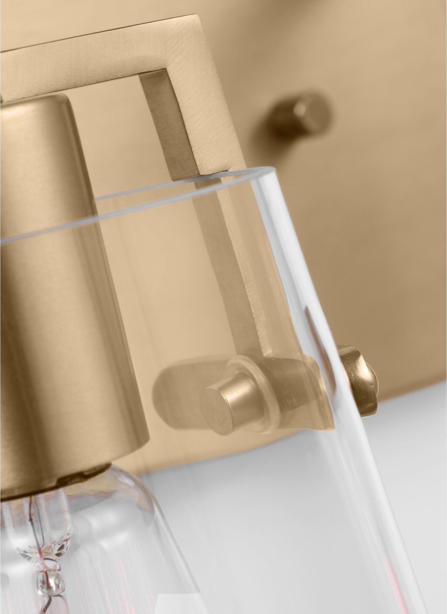 Luminaire de vanité Crofton - Laiton satiné 33 3/8" by Visual Comfort Studio | Luminaires & cie