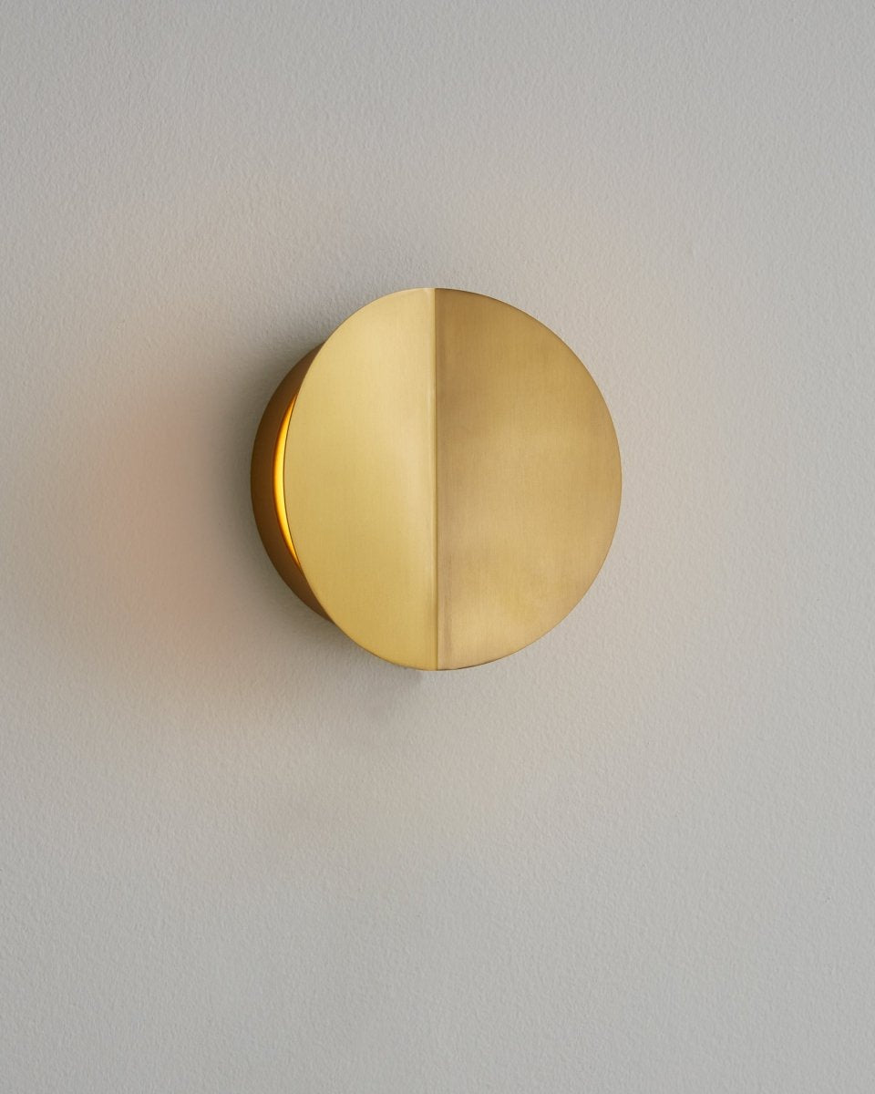 Luminaire de vanité Dottie - Laiton brûlé 6 5/8" by Visual Comfort Studio | Luminaires & cie