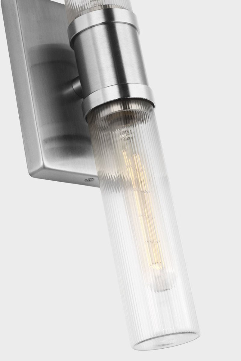 Luminaire de vanité Keaton - Nickel brossé Transparent strié 30" by Visual Comfort Studio | Luminaires & cie