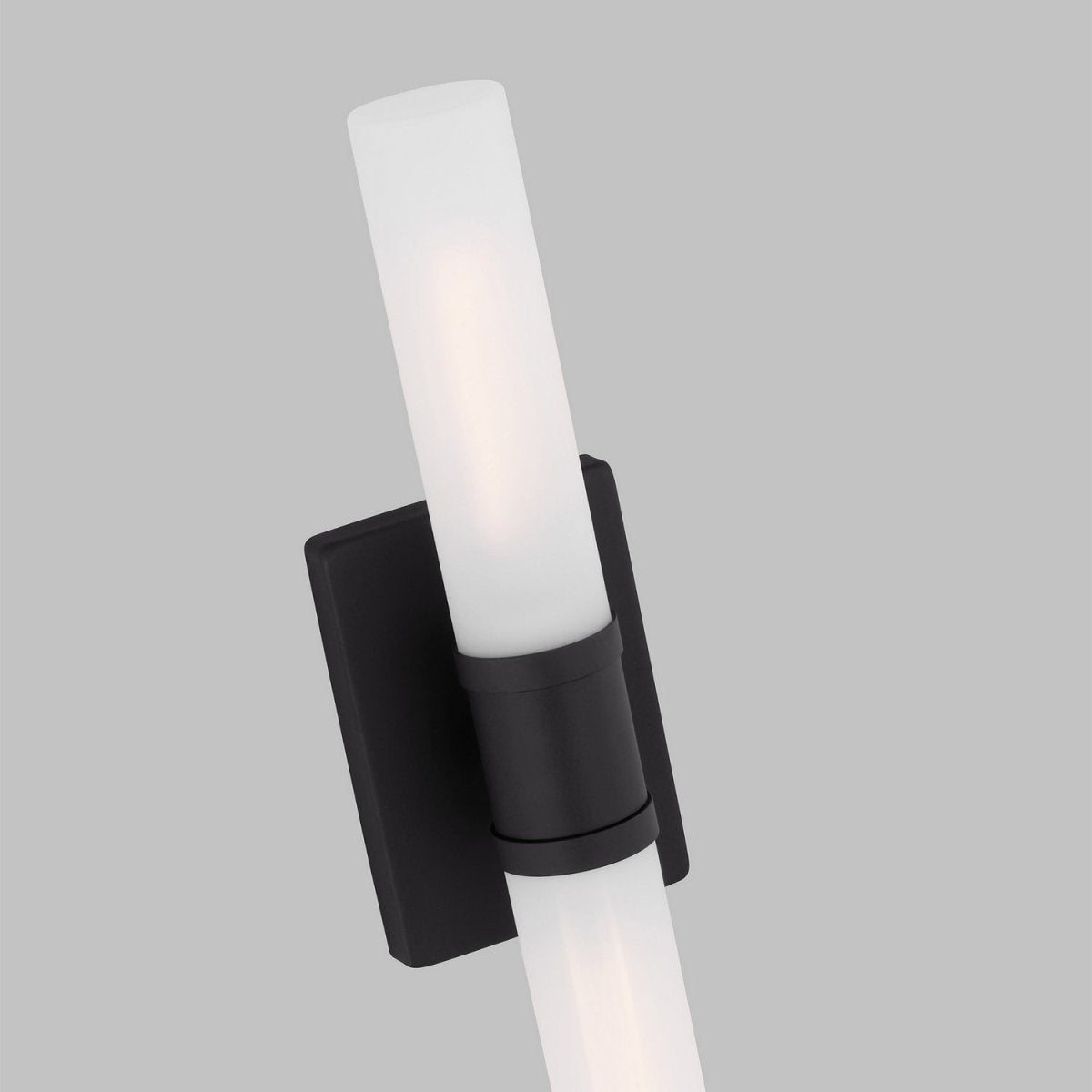 Luminaire de vanité Keaton - Nickel brossé Transparent strié 30" by Visual Comfort Studio | Luminaires & cie