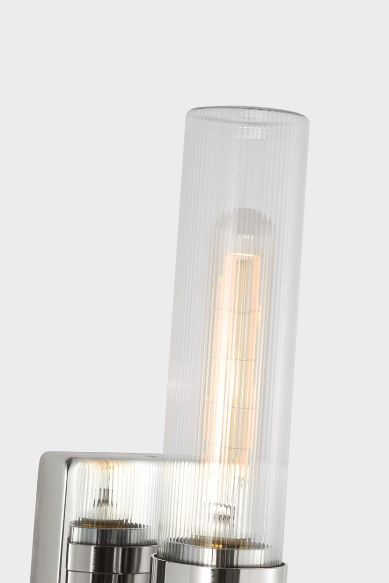 Luminaire de vanité Keaton - Nickel brossé Transparent strié 30" by Visual Comfort Studio | Luminaires & cie