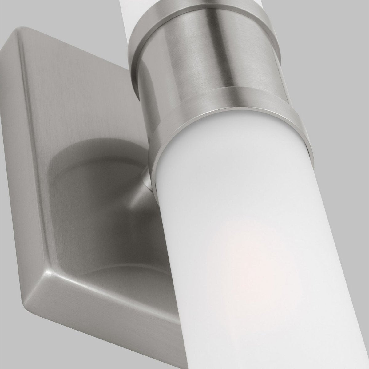 Luminaire de vanité Keaton - Nickel brossé Transparent strié 30" by Visual Comfort Studio | Luminaires & cie