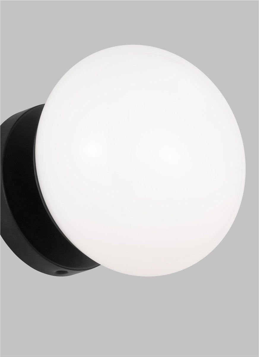 Luminaire de vanité Lune - Fer vieille 6 1/2" by Visual Comfort Studio | Luminaires & cie