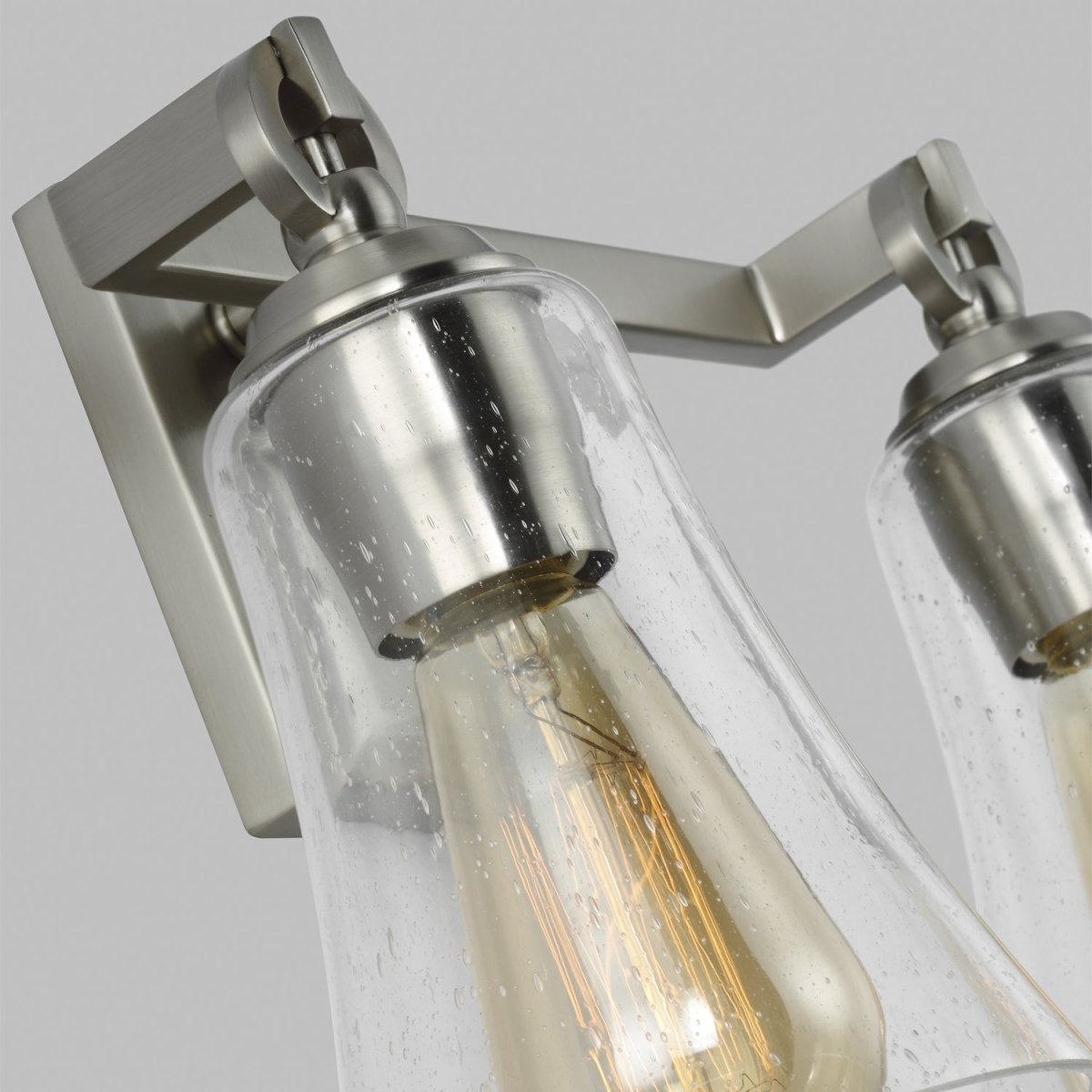 Luminaire de vanité Monterro - Nickel satiné 30 1/4" by Visual Comfort Studio | Luminaires & cie