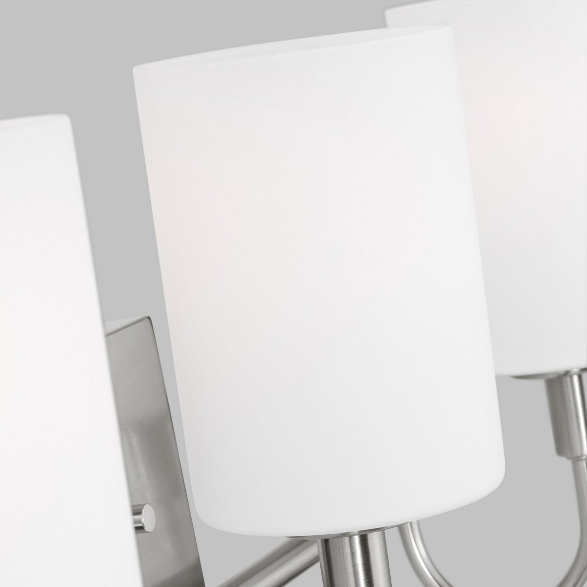 Luminaire de vanité Oak Moore - Nickel brossé 33 7/8" by Visual Comfort Studio | Luminaires & cie