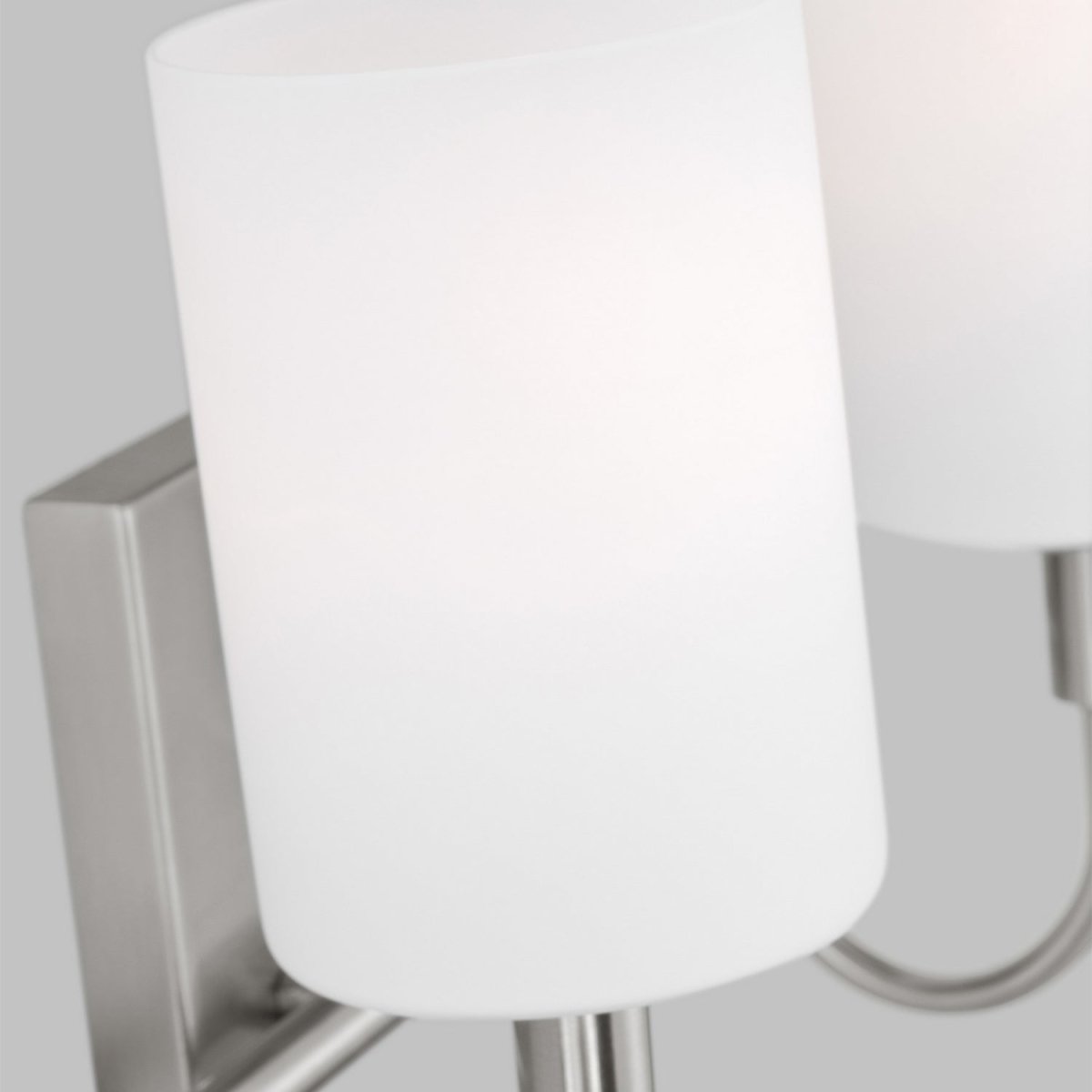 Luminaire de vanité Oak Moore - Nickel brossé 33 7/8" by Visual Comfort Studio | Luminaires & cie