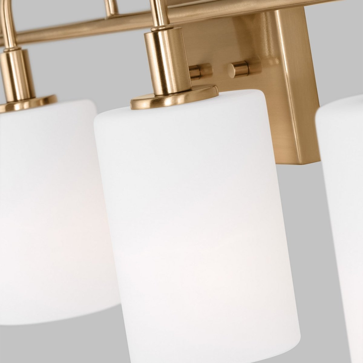 Luminaire de vanité Oak Moore - Nickel brossé 33 7/8" by Visual Comfort Studio | Luminaires & cie