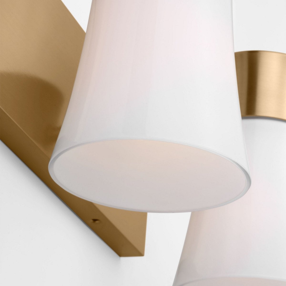 Luminaire de vanité Roy - Laiton satiné 4 by Visual Comfort Studio | Luminaires & cie