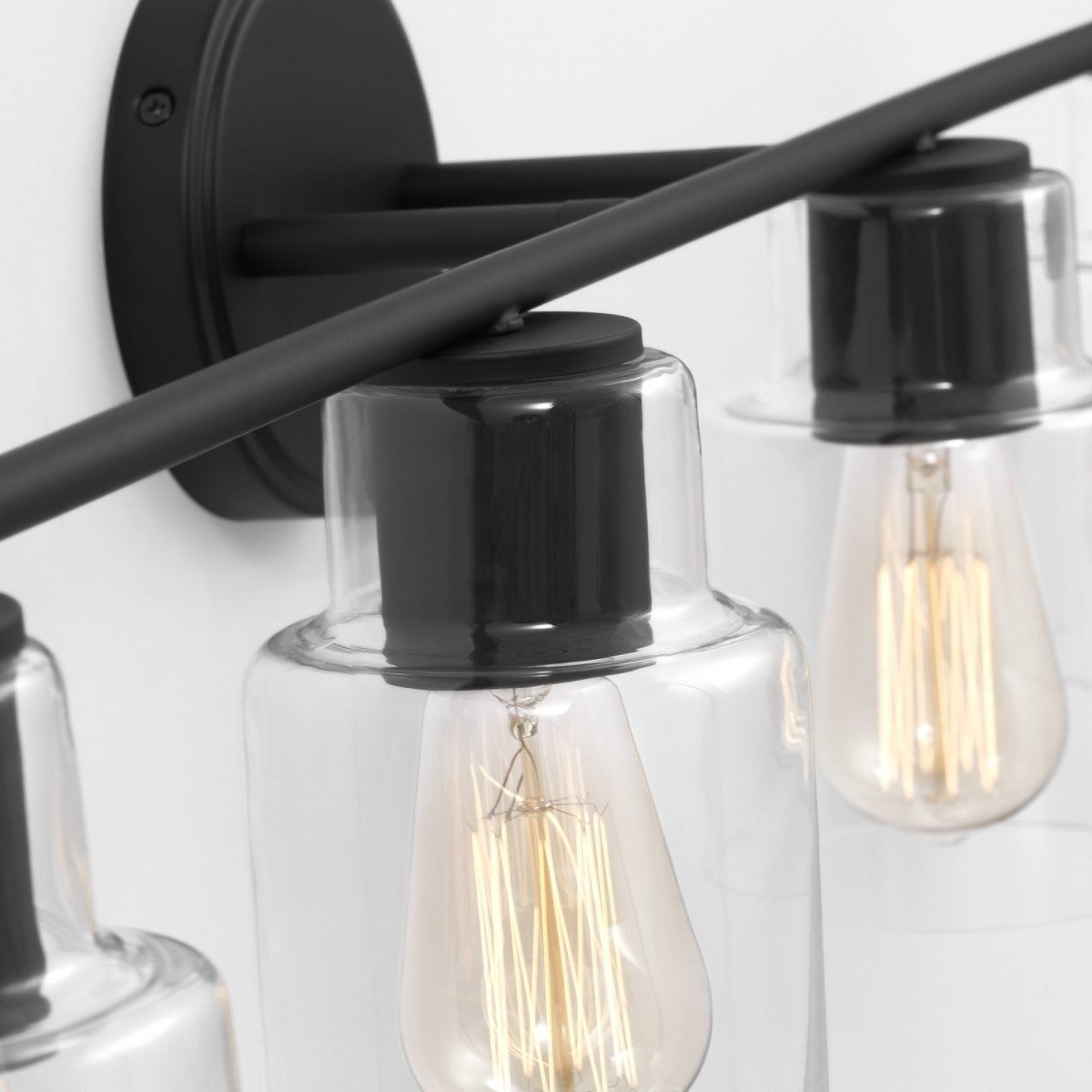 Luminaire de vanité Sayward - Laiton satiné 32 3/8" by Visual Comfort Studio | Luminaires & cie