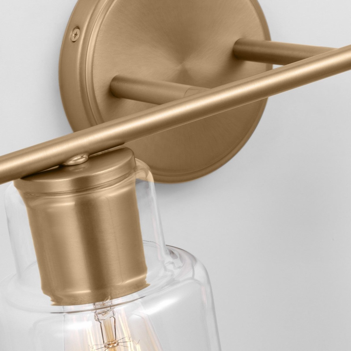 Luminaire de vanité Sayward - Laiton satiné 32 3/8" by Visual Comfort Studio | Luminaires & cie