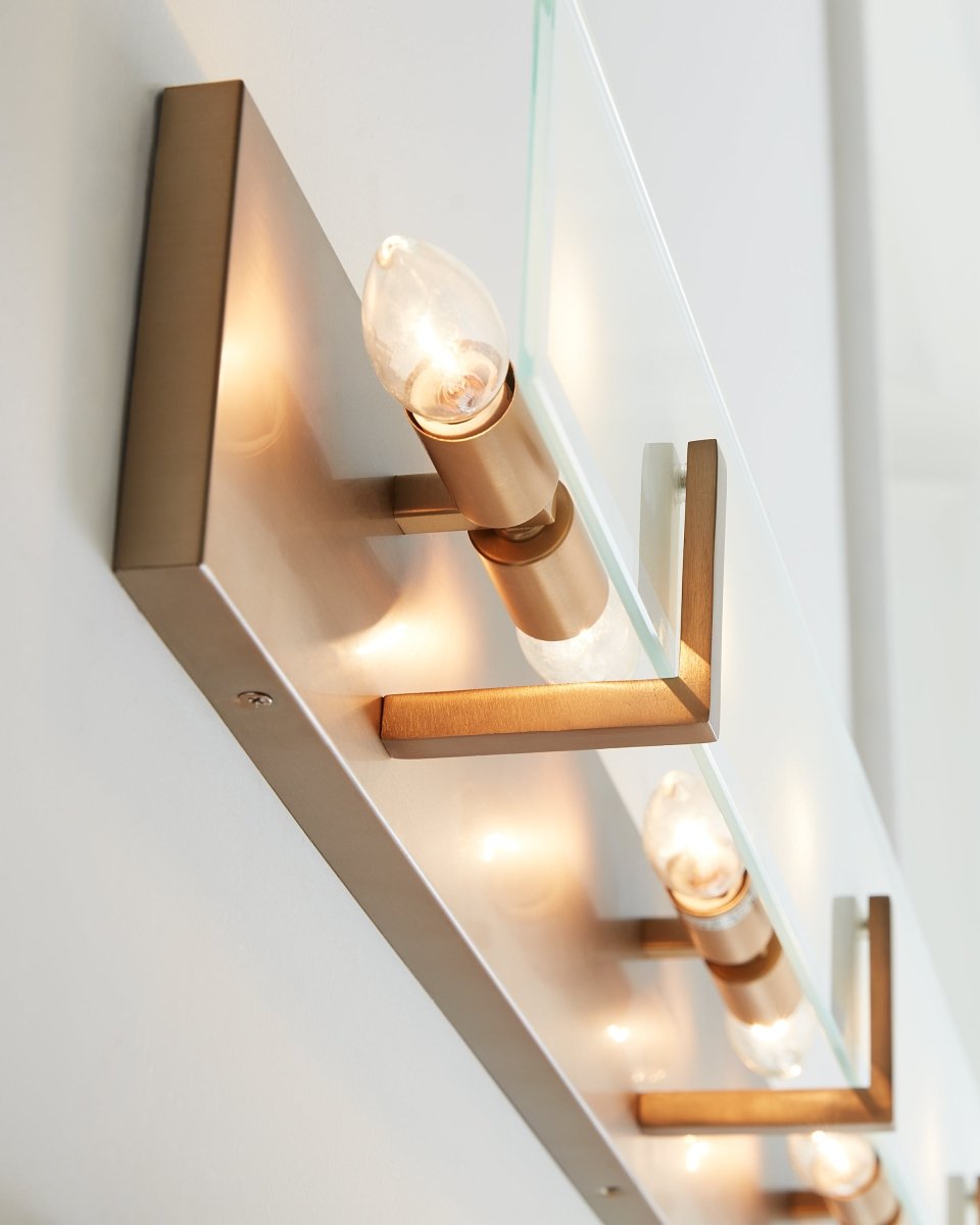 Luminaire de vanité Syll - Laiton satiné 38" Ampoules non - incluses by Visual Comfort Studio | Luminaires & cie