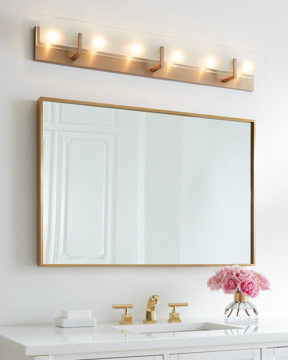 Luminaire de vanité Syll - Laiton satiné 38" Ampoules non - incluses by Visual Comfort Studio | Luminaires & cie